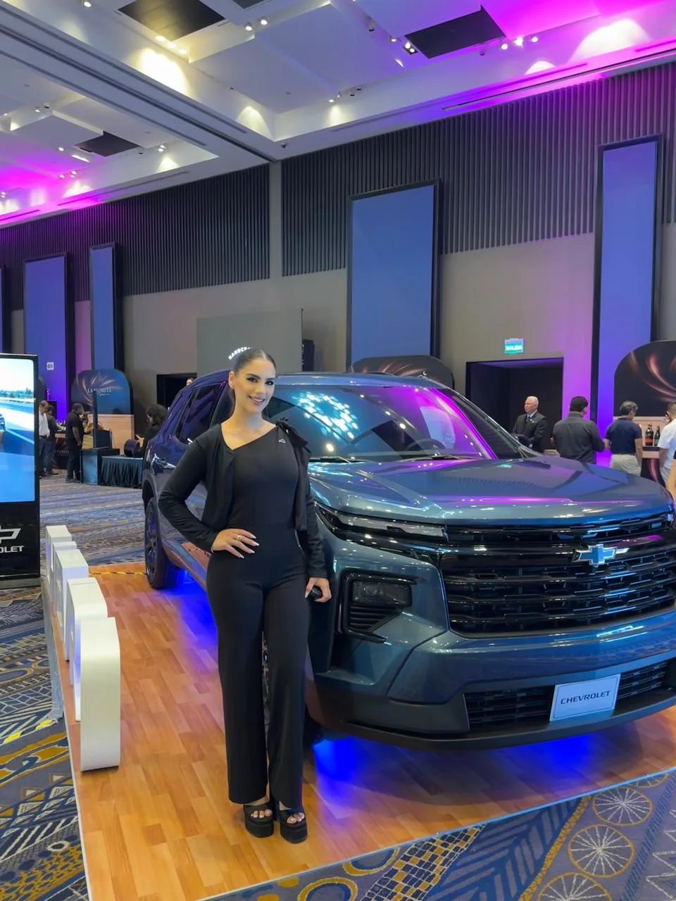 Anfitriona de evento, Lima